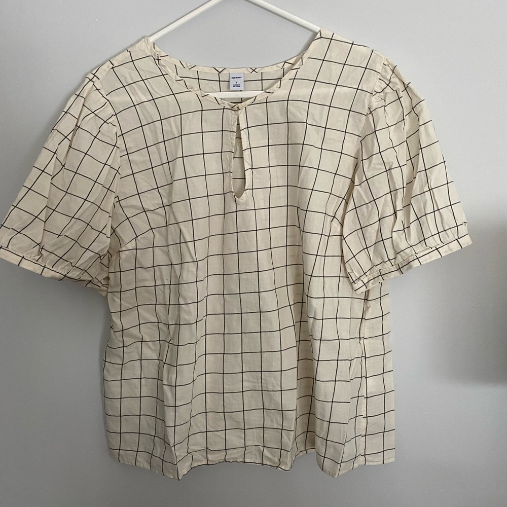 Old Navy top